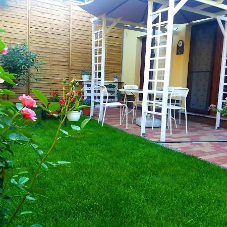 Casuta Bunicilor Villa Bucarest Esterno foto