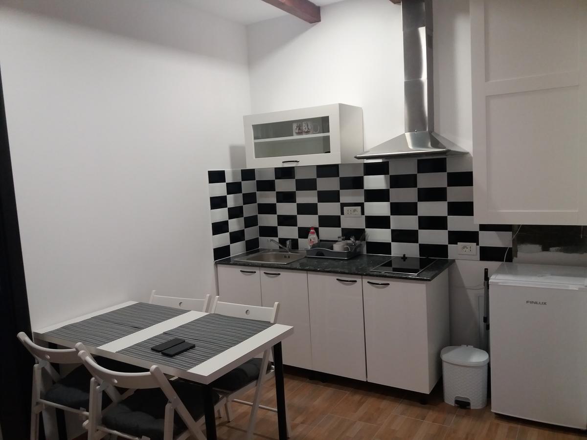 Casuta Bunicilor Villa Bucarest Esterno foto